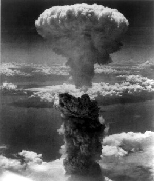 bomba-atomica-nagasaki bomba-atomica-nagasaki