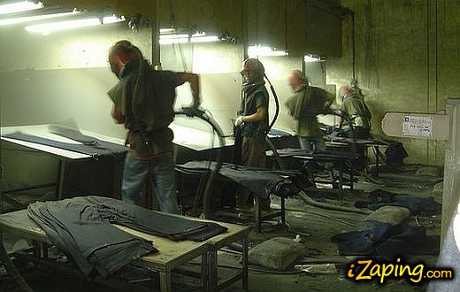 sandblasting_jeans_330