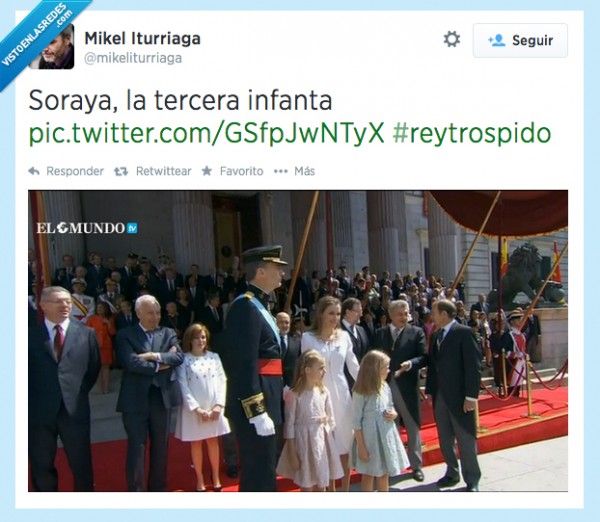 VEF_389430_twitter_mirala_que_mona_con_su_camisita_y_su_canesu_por_mikeliturriaga